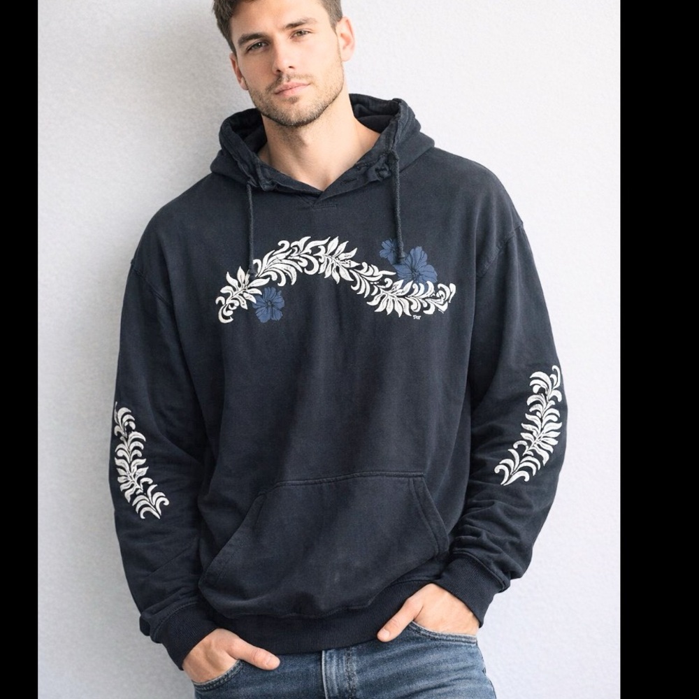 Crazy Shirts Hawaii Navy Blue Flowered Pullover